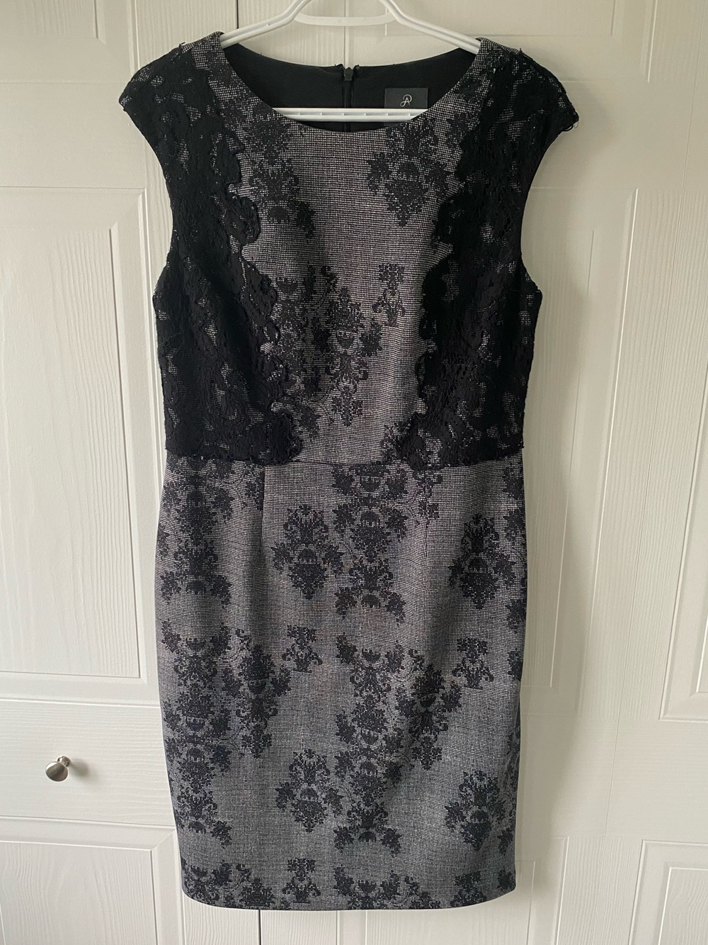 Adrianna Papell Sheath Dress Size 10